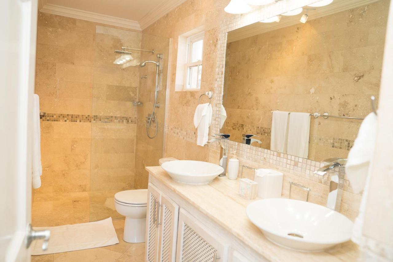 Bianca Bay 3 Bedroom West Coast Beach Front Villa เซนต์เจมส์ ภายนอก รูปภาพ